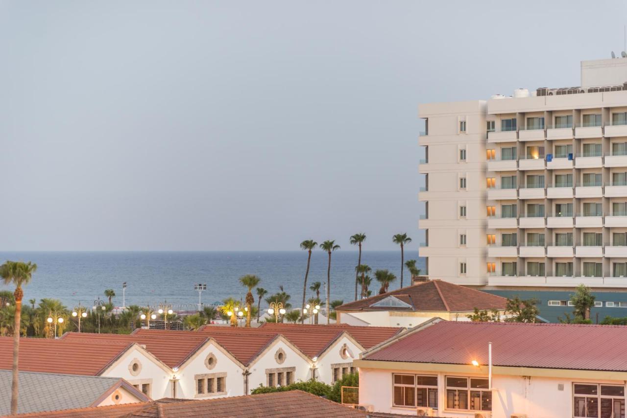 Ferienwohnung Sea View Flat 301 Larnaka Exterior foto